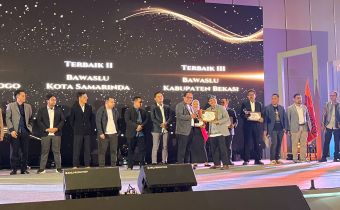 Bawaslu Riau Raih Tiga Penghargaan Dalam Anugerah Kehumasan Bawaslu 2023