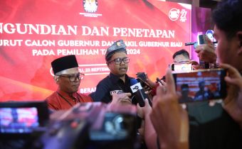 Penetapan Nomor Urut, Bawaslu Riau Imbau Paslon untuk Tetap Tertib dan Mengikuti Aturan