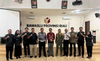 Perkuat Pengawasan, Bawaslu Riau Rapat Koordinasi Terkait Pengawasan Kampanye dan Alat Peraga Kampanye Pemilihan Tahun 2024
