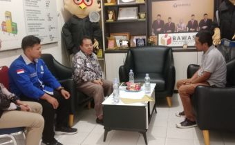 Bawaslu Riau Terima Penjemputan Mahasiswa Magang Fakultas Syariah dan Hukum UIN Suska Riau