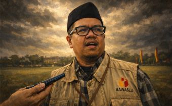 Foto Ketua Bawaslu Riau, Alnofrizal